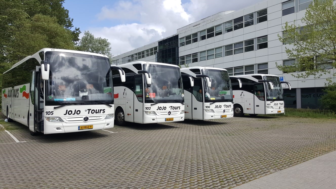 mercedes-tourismo-zakelijk-delegatie-vervoersplan